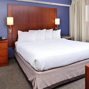 1 Bedroom Suite 1 King